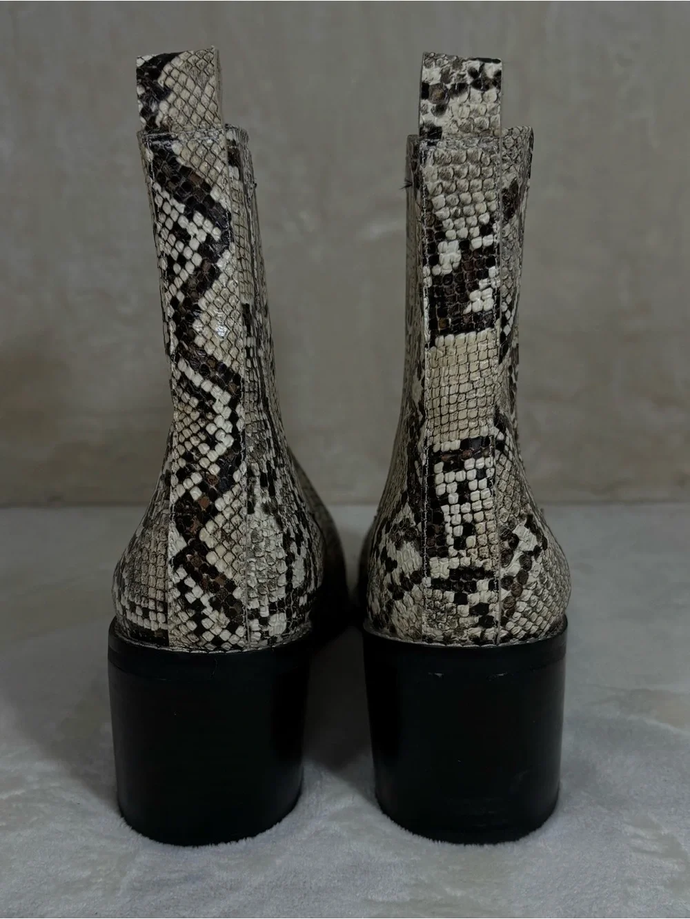 Nordstrom Women’s Nohazina Snakeskin Leather Pull On  Ankle Boot Booties Size 10